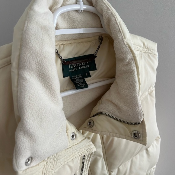 Ralph Lauren Cream Sherpa-Lined Puffer Vest - Picture 3 of 5